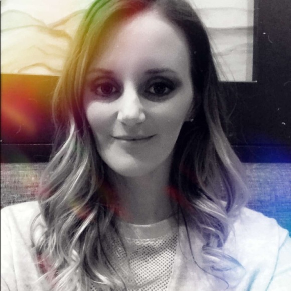 Meet your Posher, Kayleigh - Picture 1 of 1